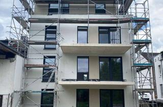 Wohnung mieten in Brandstraße, 53721 Siegburg, Erstbezug mit Blick auf den Michelsberg:Stilvolles Staffelgeschoss mit Dachterrasse und Klimaanlagen