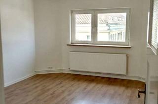 Wohnung mieten in 31785 Hameln, Helle 3-Zimmer Dachgeschosswohnung für Einzelpersonen oder Paare