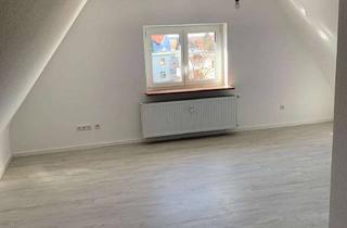 Wohnung mieten in Eisenstraße 21, 91054 Buckenhof, Schöne 1,5-Zimmer-DG-Wohnung in Buckenhof