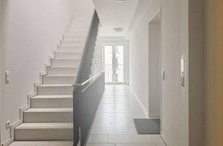 Mehrfamilienhaus kaufen in 63456 Hanau, Diskreter Verkauf!!! Attraktives Investmentpaket: 4 vermietete Eigentumswohnungen im 6-Parteienhaus