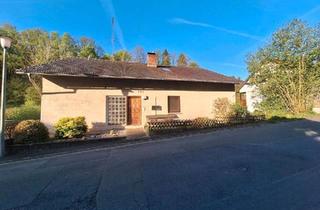 Haus kaufen in 96317 Kronach, Kronach - 3-Parteien Haus in gefragter Lage mit Potenzial