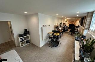 Wohnung kaufen in 58840 Plettenberg, Plettenberg - 3-Zimmer Wohnung in alter Jugendherberge mitten in der Natur