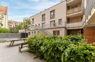 Wohnung kaufen in 90439 Nürnberg, Neuwertiges Townhouse mit Balkon, Dachterrasse und TG-Stellplatz in Nürnberg (St. Leonhard)