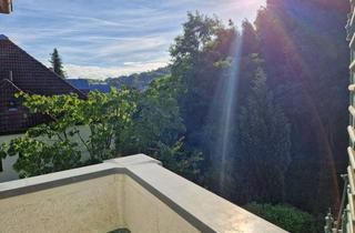 Wohnung kaufen in Tannenweg 10, 76532 Weststadt, Sonnige, gepflegte 3-Raum-Wohnung mit Süd-Balkon und Einbauküche in Baden-Baden