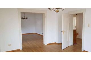 Wohnung mieten in Provinzialstraße 42, 66740 Saarlouis, Sanierte Hochparterrewohnung mit 3 Zimmern, Wohnküche, Bad und Balkon in Saarlouis