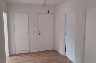 Wohnung mieten in Varangeviller Str., 63486 Bruchköbel, Kernsanierte 4 Zimmerwohnung mit Balkon
