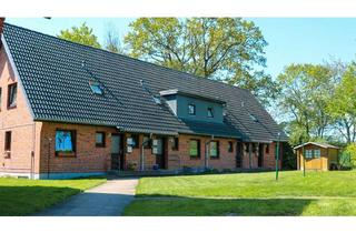 Wohnung mieten in Am Schwarzen Teich, 23858 Reinfeld, Bezug zum 15.06.25 - Schöne sanierte 1,5 Zi. Wohnung in Seelage mit Seeblick und EBK
