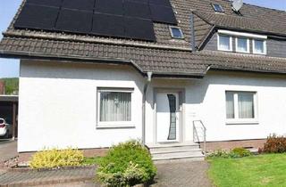 Doppelhaushälfte kaufen in 33014 Bad Driburg, Gepflegte Doppelhaushälfte als Zweifamilienhaus in zentraler Lage von Bad Driburg!