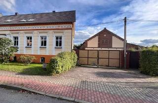 Bauernhaus kaufen in 15345 Altlandsberg, Bauernhof mit saniertem Landhaus bei Berlin mit Pool, Kamin, PARTYROOM, Koppel und Scheunen