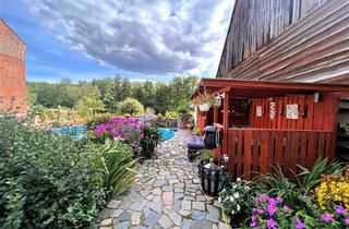 Bauernhaus kaufen in 15345 Altlandsberg, Ein besonderes Anwesen: Exklusives Landhaus mit Pool, Kamin, Koppel, Scheunen und Partyraum