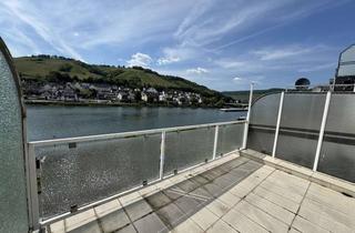 Haus kaufen in 56856 Zell, Teil-renoviertes Stadthaus mit fantastischem Moselblick, Terrasse und Garage in der Zeller Altstadt