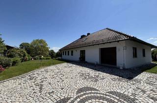 Haus kaufen in 93179 Brennberg, Juwel in ländlicher Idylle: EFH im Bungalowstil mit traumhaftem Blick und sehr großem Grundstück