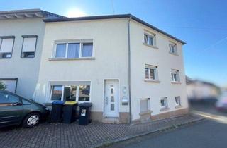 Einfamilienhaus kaufen in 66773 Schwalbach, Einfamilienhaus in guter Lage von Schwalbach-Elm ohne Garten