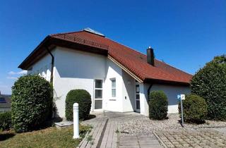 Haus kaufen in Lenglinger Str. 10, 73037 Göppingen, Ehemaliges Kirchengebäude in Göppingen-Maitis zu verkaufen!