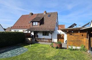 Doppelhaushälfte kaufen in 96472 Rödental, Harmonische Doppelhaushälfte mit Garage und Garten in Zentrumsnähe!