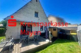 Einfamilienhaus kaufen in 56637 Plaidt, Freistehendes Einfamilienhaus mit Potenzial in zentraler Lage
