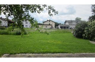 Grundstück zu kaufen in Max-Josef-Straße 25d/e, 83109 Großkarolinenfeld, Baugrundstück für zwei EFH oder zwei DHH in Großkarolinenfeld