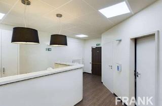 Praxen mieten in Elisabethstraße 68, 24143 Gaarden-Ost, Praxisfläche in Kiel-Gaarden, 1. OG, Aufzug vorhanden