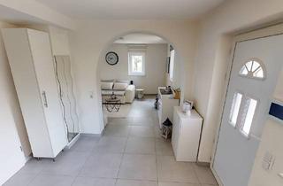 Wohnung kaufen in 73235 Weilheim, Charmante 1-Zimmer-Souterrainwohnung mit Terrasse in Weilheim an der Teck