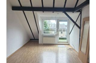 Wohnung kaufen in Schützenstraße 75, 42853 Innen, 78 m² 3 Zimmer helle, geräumige Dachgeschoss-Wohnung mit Dachloggia über den Dächern von Remscheid
