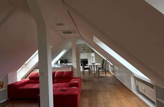 Lofts mieten in 45130 Rüttenscheid, Helles & möbliertes Loft im Dachgeschoss – stilvoll wohnen in Rüttenscheid