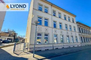 Mehrfamilienhaus kaufen in 06449 Aschersleben, Vollvermietetes Mehrfamilienhaus mit acht Wohneinheiten, Stellplätzen und Garagen!