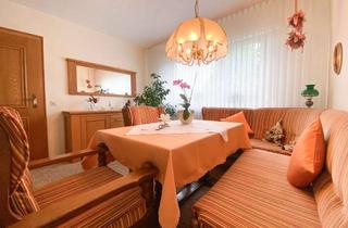 Einfamilienhaus kaufen in Litauenring, 59755 Arnsberg, Einfamilienhaus mit Einliegerwohnung, Garten, Terrasse und Garage auf Erbpachtgrundstück in Neheim
