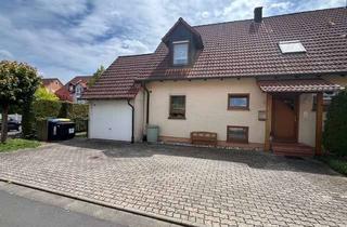 Haus kaufen in 97464 Niederwerrn, Schönes Reiheneckhaus mit Garten, Terrasse und Garage