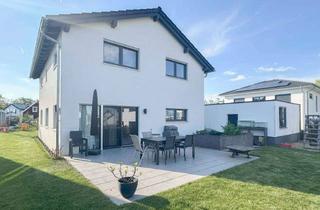 Einfamilienhaus kaufen in 90584 Allersberg, Modernes Einfamilienhaus mit großem Garten und PV-Anlage in familienfreundlicher Lage