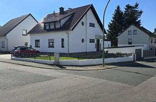 Haus kaufen in 66459 Kirkel, Freistehendes Ein-/Zweifamilienhaus mit zusätzlichem Anbau und separatem Eingang u. Pool in Kirkel