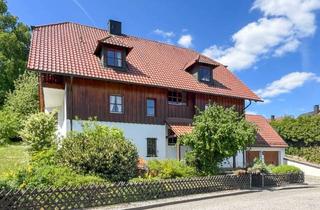 Einfamilienhaus kaufen in 84036 Landshut, AIGNER – Raumwunder! Großes Einfamilienhaus mit sep. Werkstatt, Doppelgarage , 2 Eingänge u.v.m.