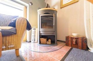 Haus kaufen in 96465 Neustadt, Neue Heizung, neues Bad und schöne Einbauküche! Balkon und Garage!