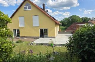 Haus kaufen in 97534 Waigolshausen, Waigolshausen - Wohn- und Geschäftshaus mit Lagerflächen, herrlicher Blick, 3 Garagen-StPl, + 4 StPl, in 97534 Waigolshausen-Hergolshausen zwischen Würzburg Schweinfurt Volkach