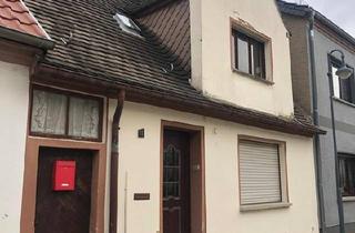 Haus kaufen in 39249 Barby, Barby - Reihenmittelhaus mit Hobbyräumen - 2 12 Zimmer- 85qm Wohnfläche