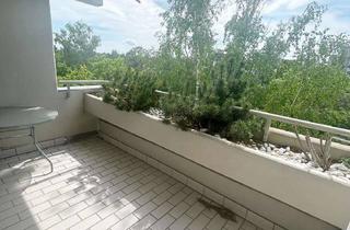 Wohnung kaufen in An Der Ottosäule, 85521 Ottobrunn, Schmuckstück mit Panoramabalkon und Fahrstuhl! 2 Zimmer in zentraler Lage von Ottobrunn