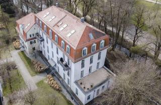 Wohnung kaufen in An der Würm, 80999 Allach-Untermenzing, Lichtdurchflutete Luxus-Wohnung! Mit großzügiger Terrasse direkt an der Würm!