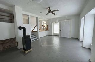 Wohnung kaufen in 71579 Spiegelberg, Wohnen im denkmalgeschützten Gebäude