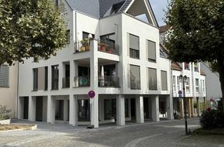 Wohnung kaufen in Vorstadt 26, 61440 Oberursel, Großzügige 5-Zimmerwohnung mit 40 m² großer Holzterrasse