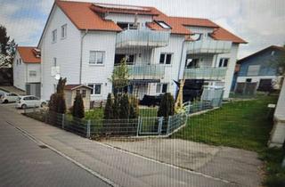 Wohnung mieten in Hardsteiger Straße, 88317 Aichstetten, Exklusive, neuwertige 2-Zimmer-DG-Wohnung mit geh. Innenausstattung mit EBK und großen Balkon + TG