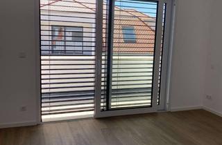 Wohnung mieten in Bahnhofstr. 12c, 86424 Dinkelscherben, moderne, lichtdurchflutete Dachgeschosswohnung