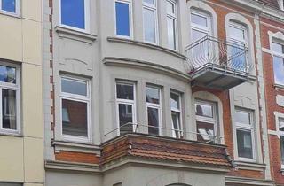 Wohnung mieten in Percevalstraße 10, 23564 St. Jürgen, Altbauwohnung mit 2 Balkonen in Bester Lage