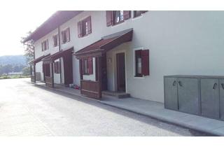 Wohnung mieten in Kreuzberg 8 b, 83714 Miesbach, 3 Zi-Whg. über Dächern von Miesbach Kreuzberg, zentral, beste Wohnlage mit Garten