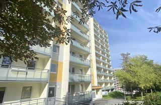 Wohnung mieten in Solinger Straße 11, 08280 Aue, Altersgerechte 1-Raum-Wohnung mit Aufzug und Einbauküche
