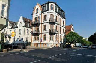 Villa kaufen in 61231 Bad Nauheim, Elegante Stadtvilla: Zentrale Lage mit Blick auf charmante Nachbarhäuser und urbanem Flair