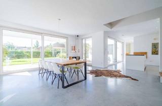 Einfamilienhaus kaufen in 83024 Rosenheim, Lichterfüllt, stilvoll und großzügig: Traumhaftes Einfamilienhaus mit hochwertiger Ausstattung
