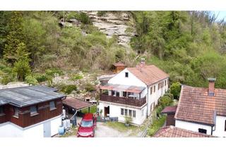 Haus kaufen in 84489 Burghausen, Freistehendes EFH in toller Lage mit Hanggrundstück