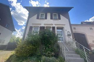 Einfamilienhaus kaufen in 66809 Nalbach, Sanierungsbedürftiges Einfamilienhaus in ruhiger Lage von Nalbach-Piesbach