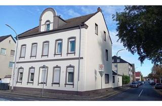 Haus kaufen in Essenberger Straße 217, 47443 Moers, Mehrfamilien-Wohnhaus mit 4 Wh, 2 Wh frei, potentielles Baugrundstück