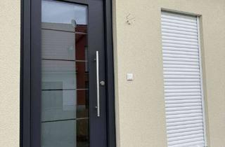 Einfamilienhaus kaufen in 97645 Ostheim, Neu gebautes Energieefizientes Einfamilienhaus zu verkaufen