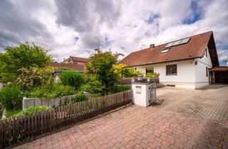 Einfamilienhaus kaufen in Hopfenstraße, 85413 Hörgertshausen, Einfamilienhaus mit Ausbaupotenzial und liebevoll gestalteter Außenanlage